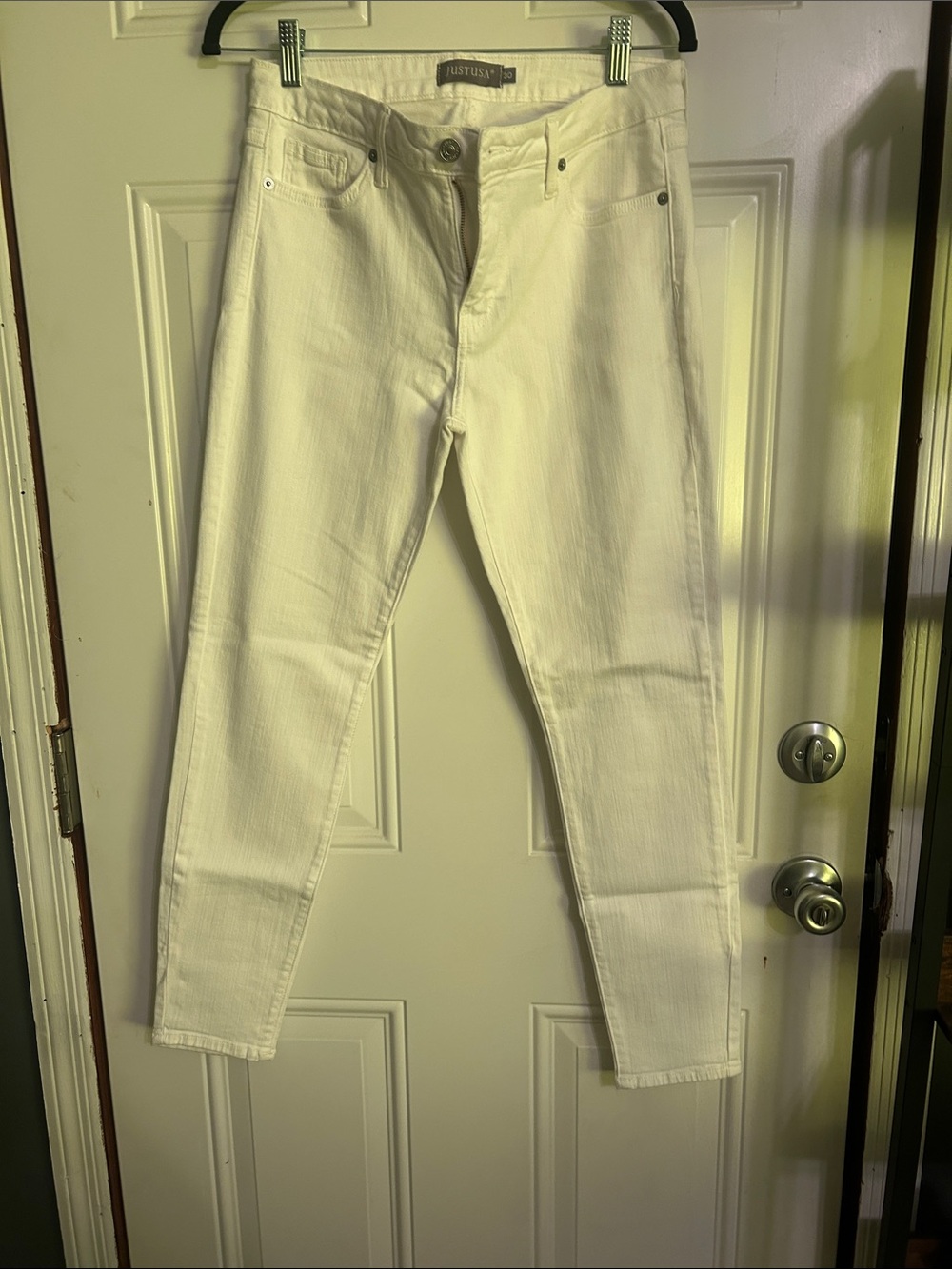 Just USA women’s White Skinny Jeans - Clean Slim Fit